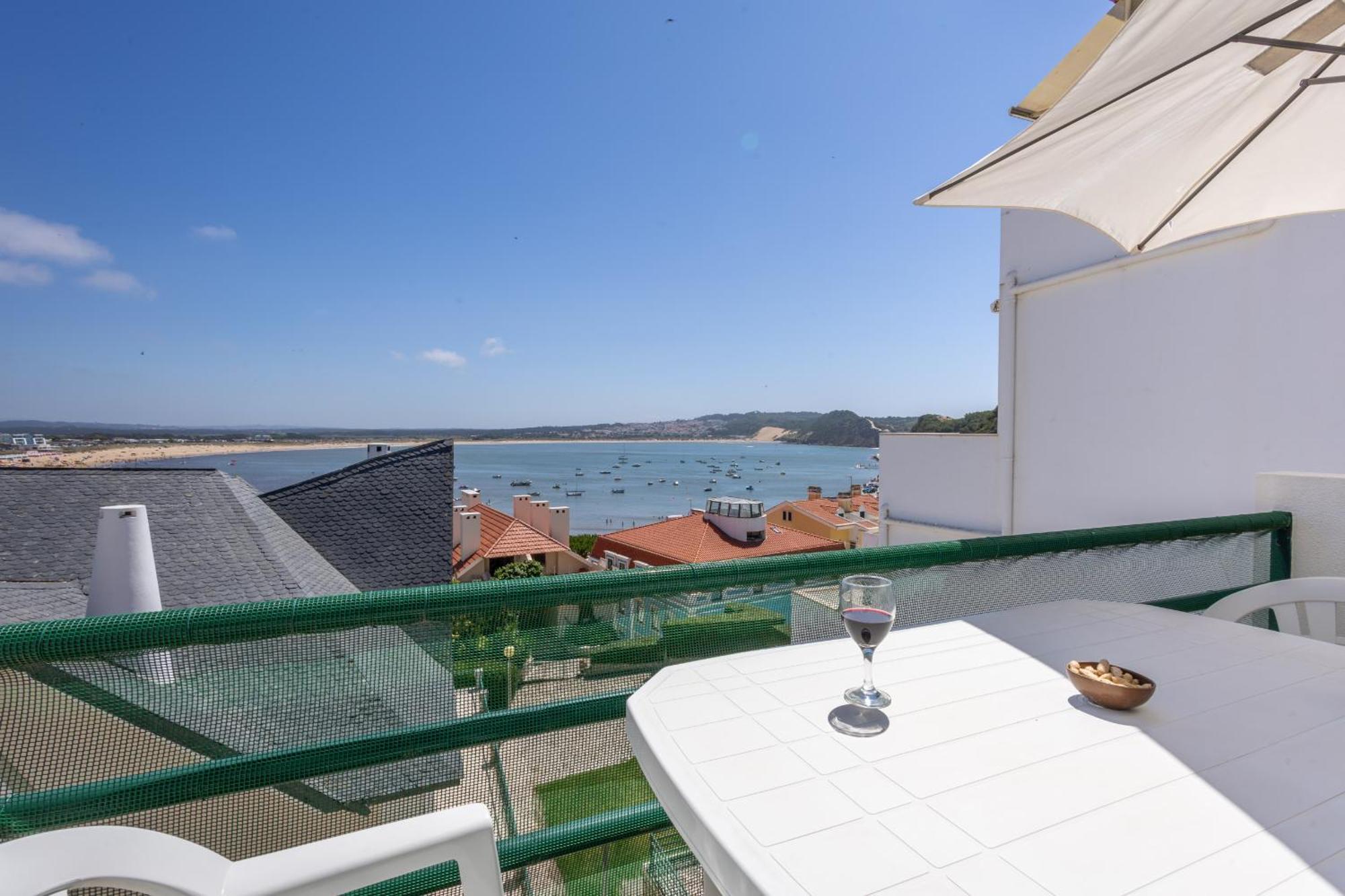 Concha Mar Com Vista Sobre A Baia Apartment São Martinho do Porto Exterior foto